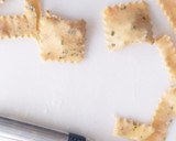 Foto del paso 4 de la receta: Ravioli de Perejil y Tomate con Pesto Rojo