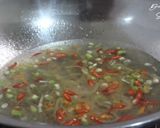 Foto langkah ke 3 dari resep Sup Kepala Salmon.