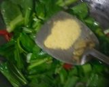 Foto langkah ke 5 dari resep Tumis Sawi Hijau Pindang Cuek.