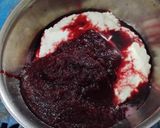 A picture of step 3 of Beetroot Tricolour Steam Dhokla.