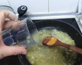 Foto del paso 3 de la receta: Jamoncitos de pollo con salsa de cebolla