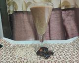 A picture of step 4 of Oats Smoothie.