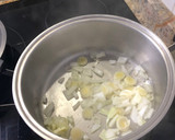 Foto del paso 2 de la receta: Crema de verduras light 🍆🥒