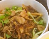 A picture of step 4 of Beef Memoni Khausuey.
