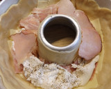 Foto del paso 3 de la receta: Corona de pizza rellena