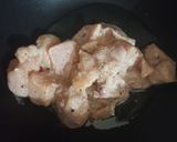 A picture of step 2 of Peri peri chicken gravy.