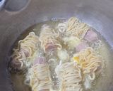 Foto langkah ke 4 dari resep Sosis Gulung Mie.