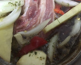 Foto del paso 2 de la receta: Pechito de cerdo horneado con papas en salsa agridulce (con Coca Cola)