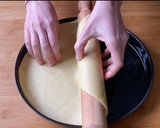 Foto del passaggio 3 della ricetta Quiche svuota frigo con insalata iceberg
