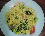 Foto langkah ke 7 dari resep Mie Goreng Sayur.