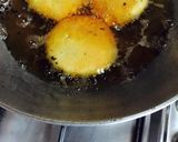 A picture of step 1 of Jaipur wali pyaaz ki kachori.