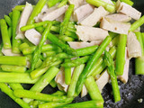 Măng Tây Xào Chả Lụa
