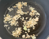 A picture of step 2 of Onion Beef Noodle (Not Stroganoff).
