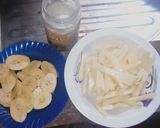 A picture of step 5 of Kunun tsamiya n fries.