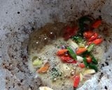 Foto langkah ke 3 dari resep Tumis Kulit Melinjo.