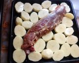 Foto del paso 5 de la receta: Carne rellena con papas al horno