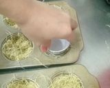 A picture of step 2 of Konafah pistacio with cream.