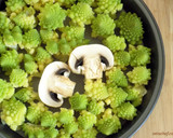 Foto del paso 3 de la receta: Romanescu gratinado con bechamel de calabaza