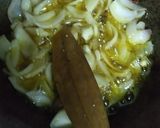 A picture of step 2 of Bengali murgir jhol (chicken gravy).