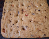 Foto del paso 4 de la receta: Focaccia con aceitunas negras y tomate deshidratado