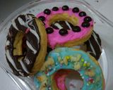 Foto langkah ke 7 dari resep Cemilan Donat Mini Cookies Variasi.