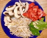Hình bước làm 1 của món 🌱 Canh Chua Nấm Vị Tomyum Cay (Chay)