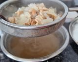 A picture of step 1 of Kaju makhana curry.
