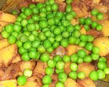 फूलगोभी आलू की सब्जी(full gobhi aloo ki sabji recipe in hindi) रेसिपी चरण 3 फोटो