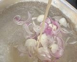 Foto langkah ke 2 dari resep Sayur bening asam kacang panjang.
