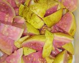 Foto langkah ke 1 dari resep Jus Jambu Biji Merah.