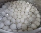 Hình bước làm 1 của món Chè đậu đen trân châu cốt dừa