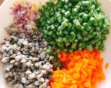 Hình bước làm 1 của món Cơm chiên hến