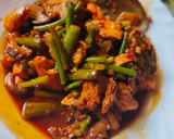 Foto del paso 2 de la receta: Guiso de salmón picante