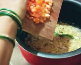 कोळंबी बिर्याणी (kolambi biryani recipe in marathi) रेसिपी स्टेप 3 फोटो 