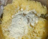 A picture of step 4 of Cacio e pepe Spaghetti Squash with chive pesto.