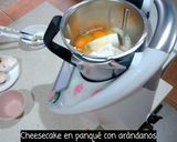 Foto del paso 3 de la receta Panqué Cheesecake con Arándanos