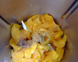 Foto del paso 2 de la receta: Mangos 🥭 rellenos de mousse de coco 🥥