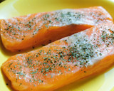 Foto del paso 1 de la receta: Salmón a la plancha y pimiento asado!!!