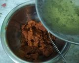 A picture of step 4 of Lahasun ki chutney.
