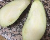 Foto del paso 1 de la receta: Berenjenas rellenas de pollo