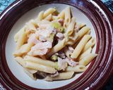 Foto del passaggio 3 della ricetta Penne con salsiccia e porri