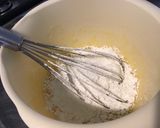 Une image de l'étape 4 de Flan pâtissier aux raisins de corinthe et vanille pâte brisée au rhum.
