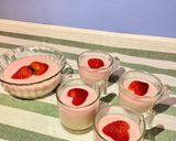 รูปขั้นตอนการทำที่ 5 ของ พุดดิ้งสตรอว์เบอร์รีนมสด 🍓🍮