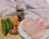 Foto del passaggio 1 della ricetta Straccetti di Lonza di Maiale con Verdure e Salsa di Soia