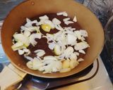 Foto langkah ke 4 dari resep Kuping Babi Masak Mentega.