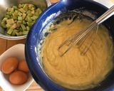 Saftiger Rhabarberkuchen mit weißer Schokolade Rezeptschritt 2 Foto