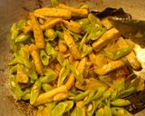 Foto langkah ke 7 dari resep Oseng Tahu Buncis Tauge.