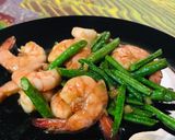 รูปขั้นตอนการทำที่ 1 ของ ผัดกุ้ง