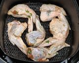 รูปขั้นตอนการทำที่ 6 ของ ปีกไก่ยัดไส้ทอด