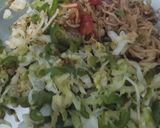 वेज चाउमीन (Veg Chowmein recipe in hindi) रेसिपी चरण 3 फोटो